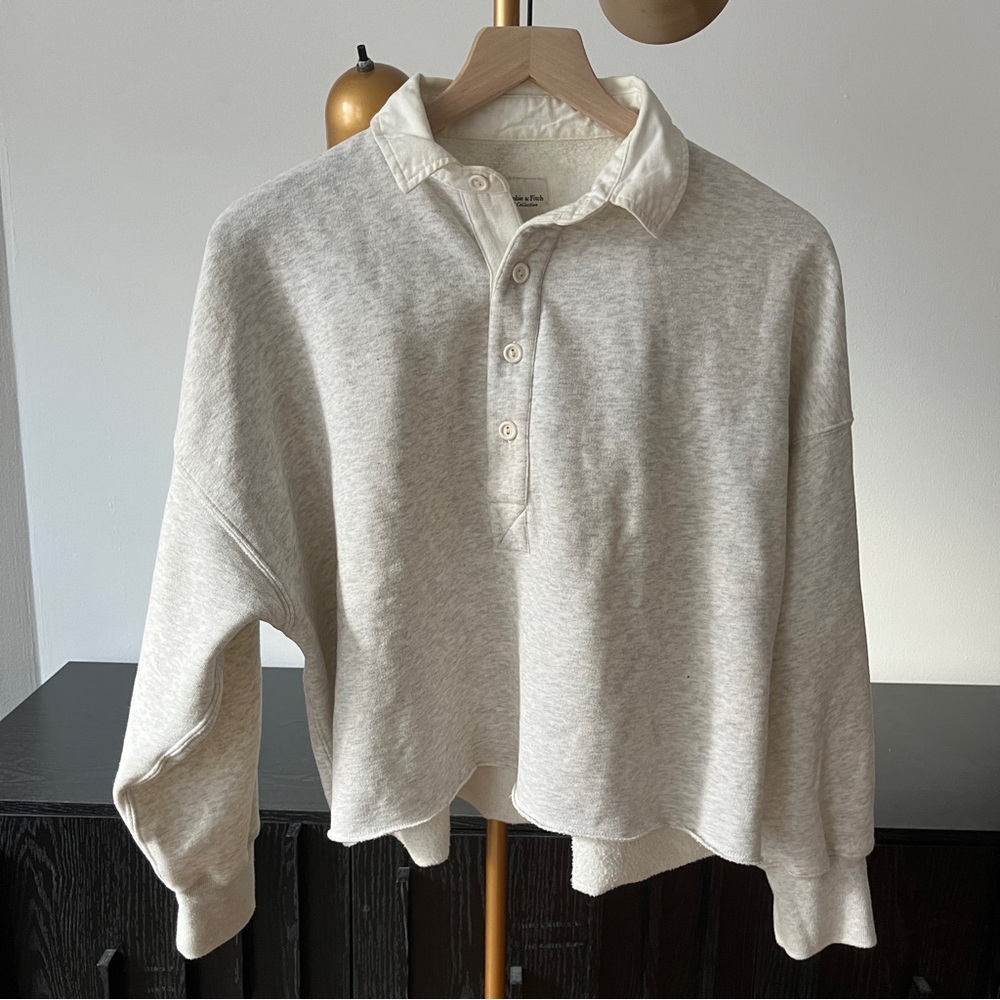 Abercrombie & Fitch Collared Sweatshirt